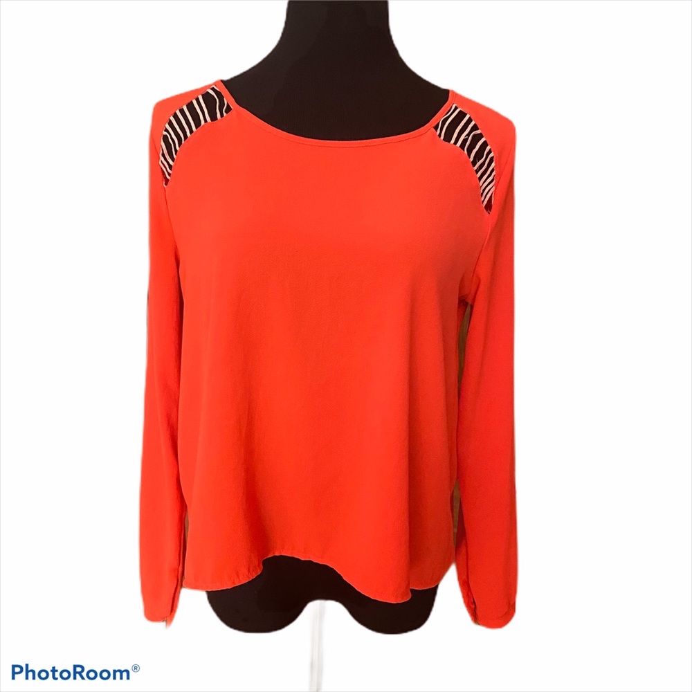 ASTR long sleeve blouse with cut outs red orange M